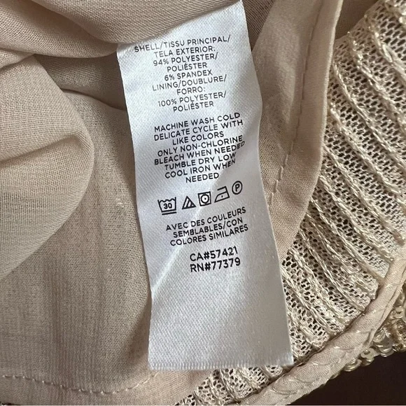 Ann Taylor gold sequin raglan sleeve top  short sleeves large NWT - Picture 7 of 8